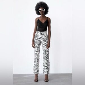 ZARA Zebra Print Cropped Jeans Size 4 Black & Ecru Raw Hem Straight Leg